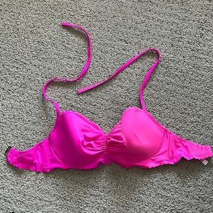 VS. Bathing suit top 32DDD
